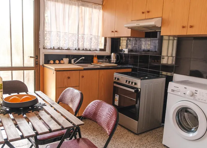 Serenityone - Centrally Located One Bedroom Apt